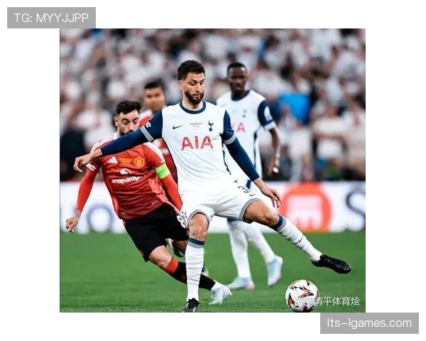 战术复盘:曼联新三后卫体系为何在德比中失效? 战术复盘:曼联新三后卫体系为何在德比中失效?